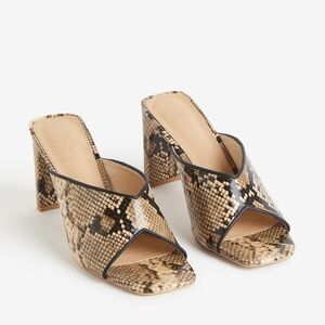 H&M Size 6 Beige Black Snake Print Block Heel Mules Slides Open Toe